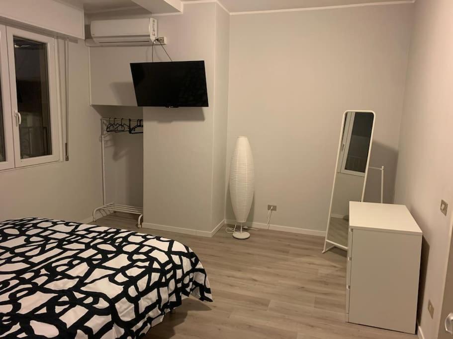 Apartamento Milano Besana Rent House Exterior foto