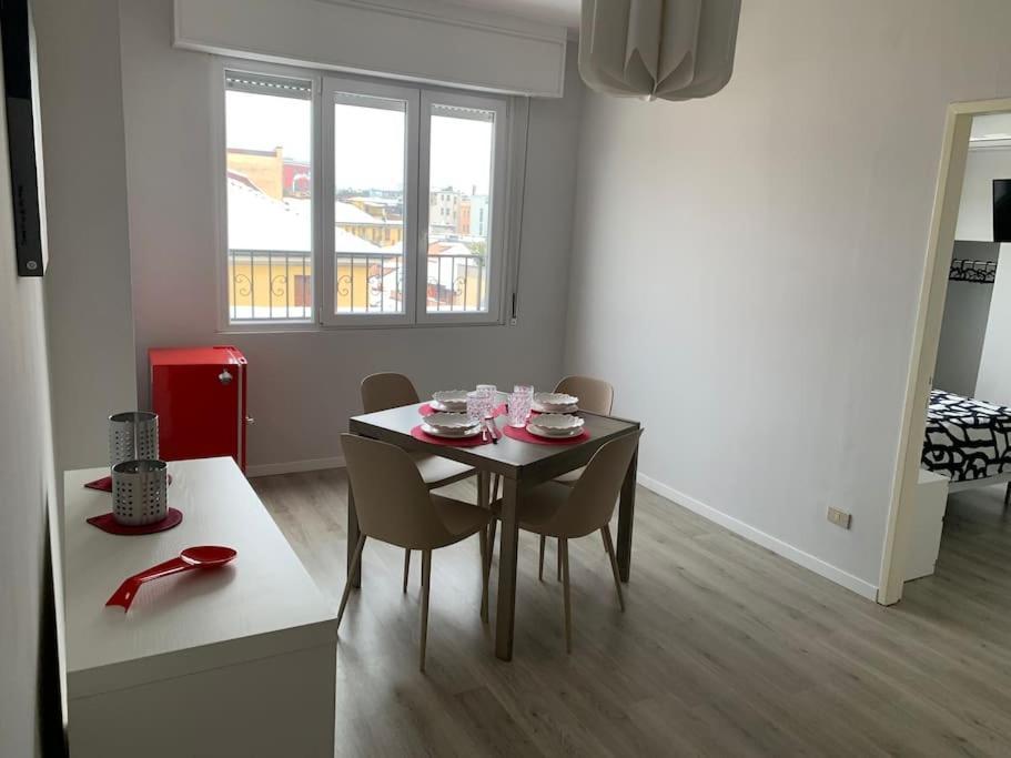 Apartamento Milano Besana Rent House Exterior foto