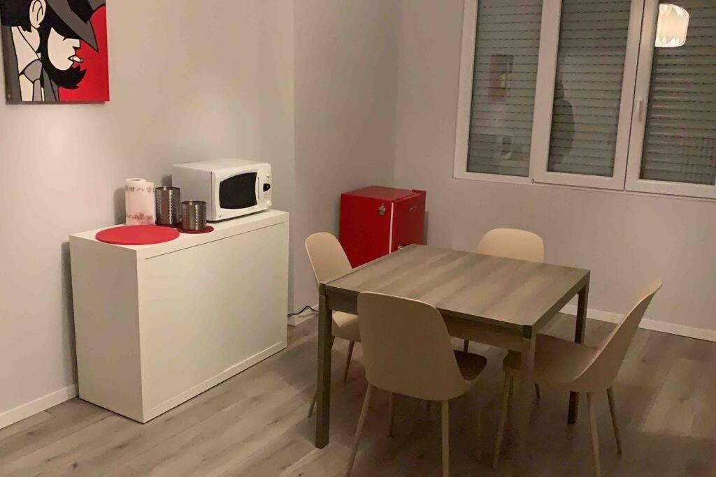 Apartamento Milano Besana Rent House Exterior foto
